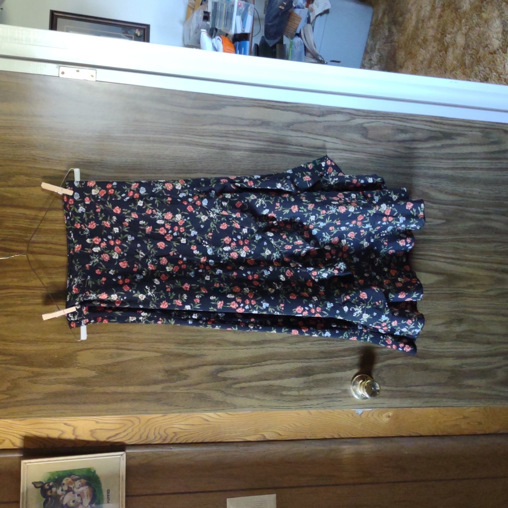 Shein Black Red White Green Skirt
